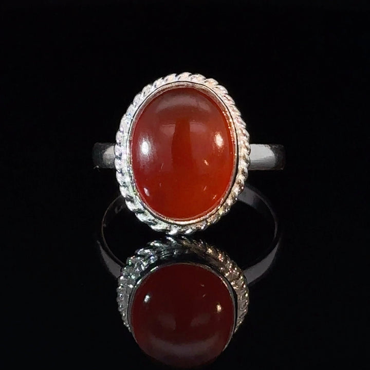 Yemeni Aqeeq Minimalist Style Sterling Silver Ring