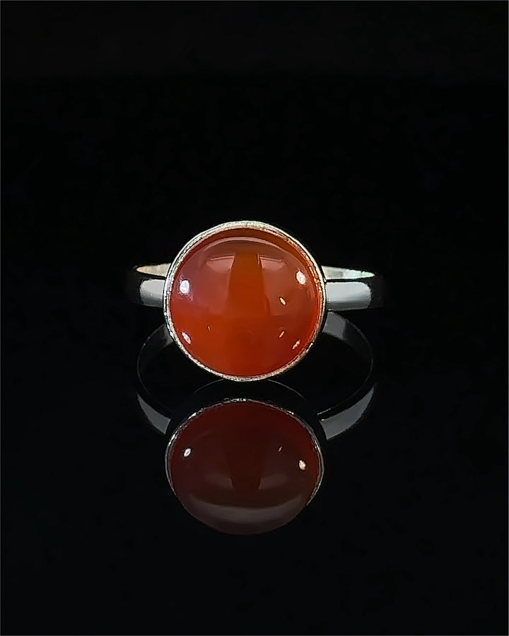 Yemeni Aqeeq Round Minimalist Style Sterling Silver Ring