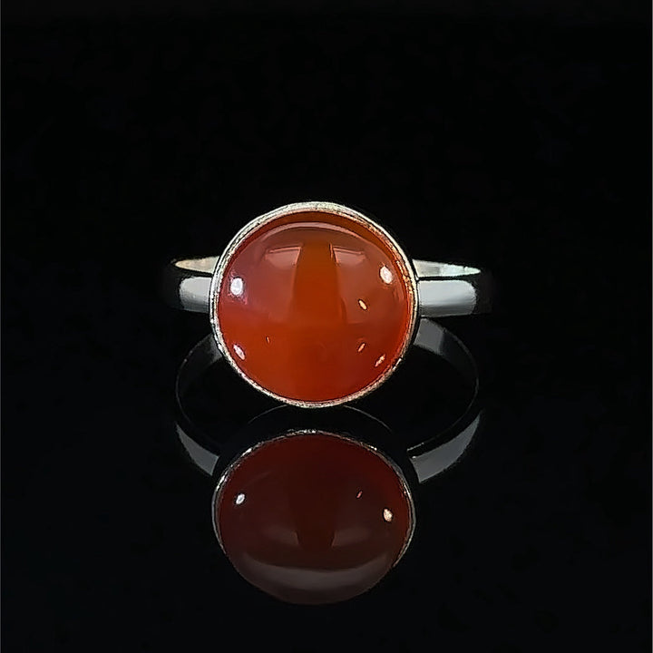 Yemeni Aqeeq Round Minimalist Style Sterling Silver Ring