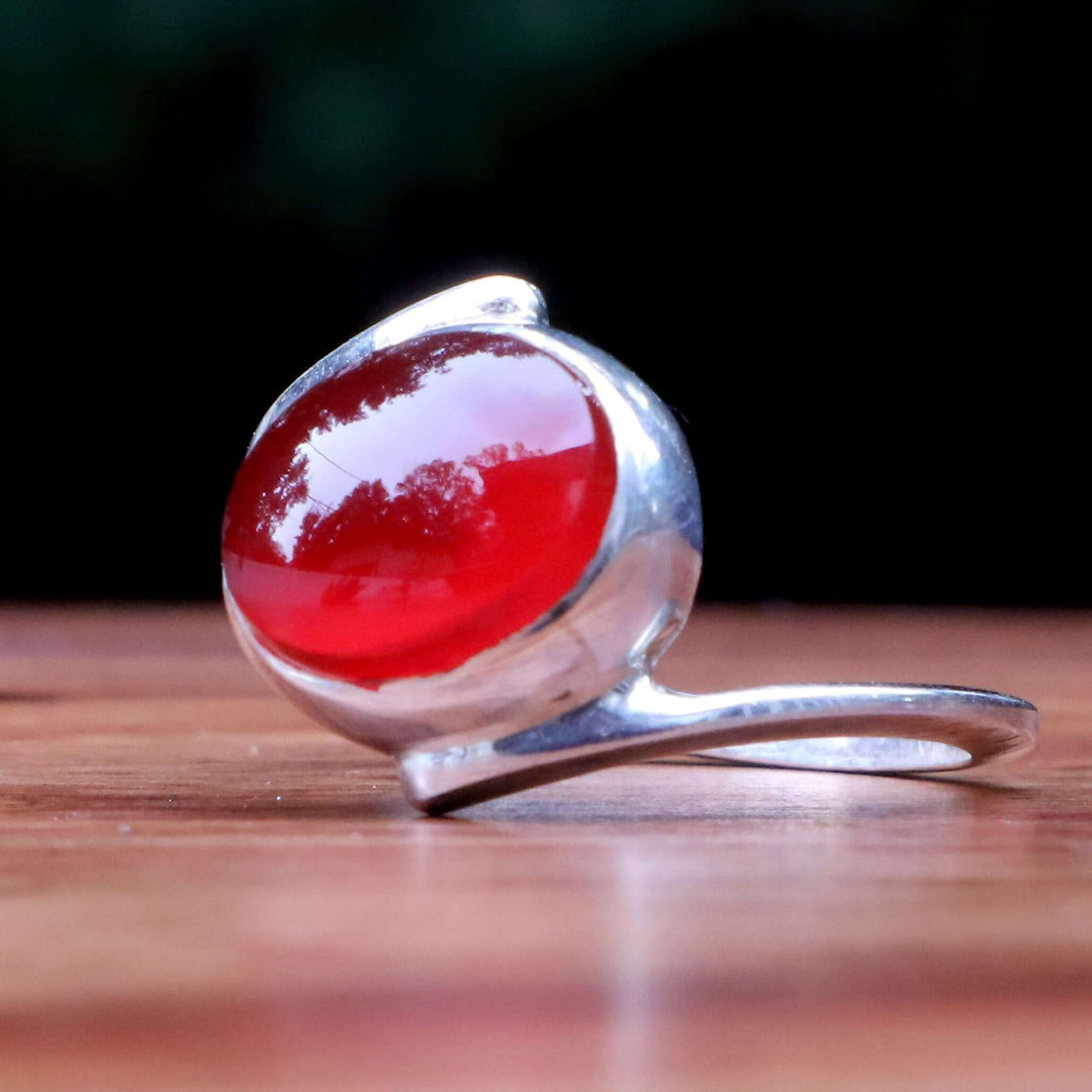 Diamond Cut Dark Red Yemeni Aqeeq Ring For Ladies | Handmade Silver Red Akik Stone Ring For Women | US Size 8.5 - AlAliGems