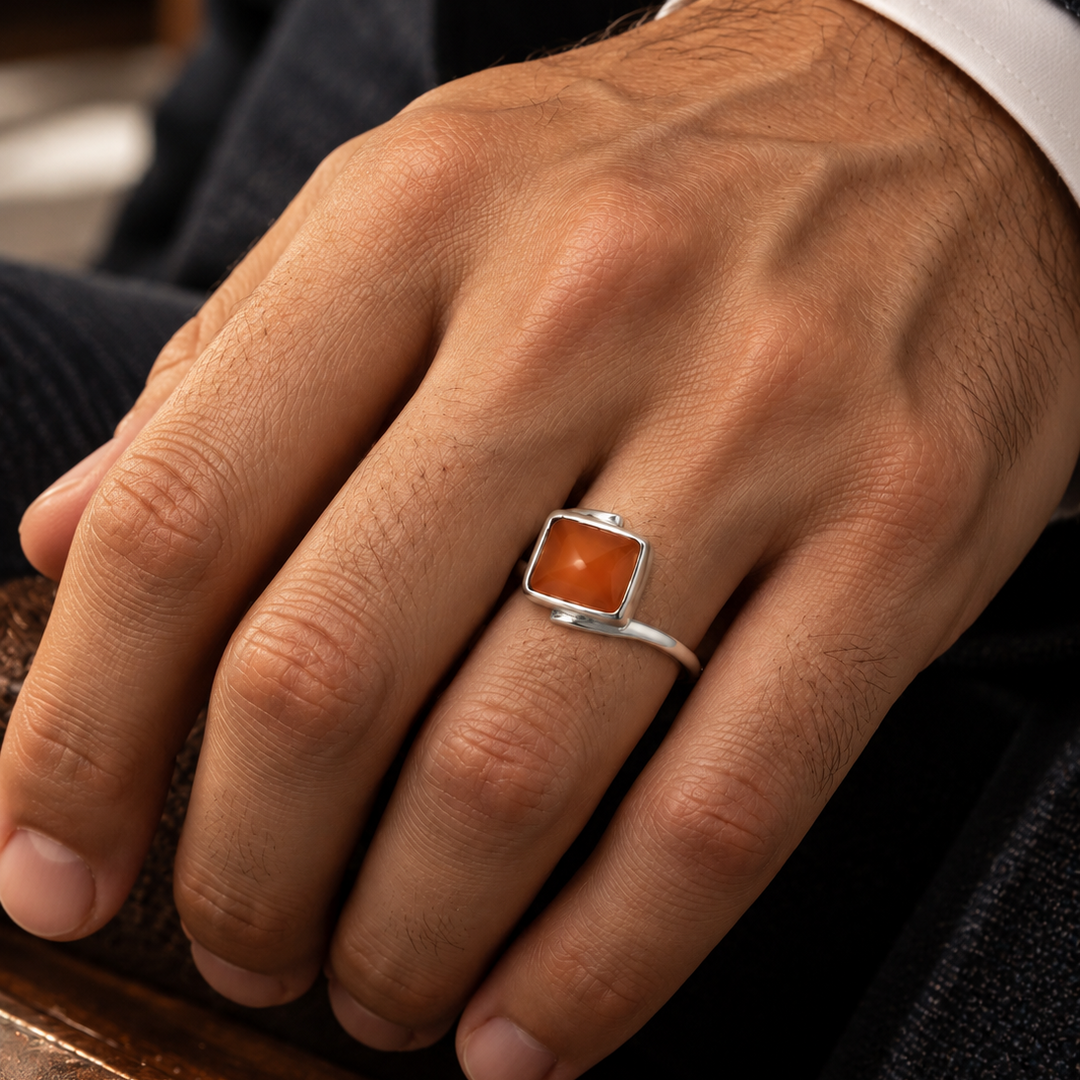 Madar Yemeni Aqeeq Sterling Silver Ring