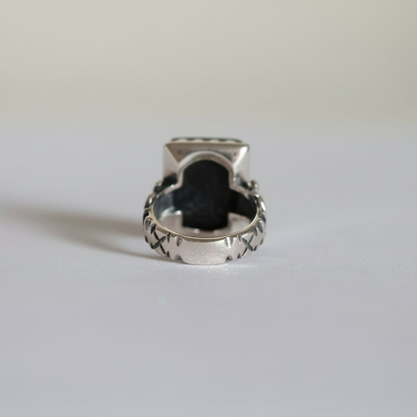 Iʿtisam Al-Jalal Hadeed Cheeni Sterling Silver Ring