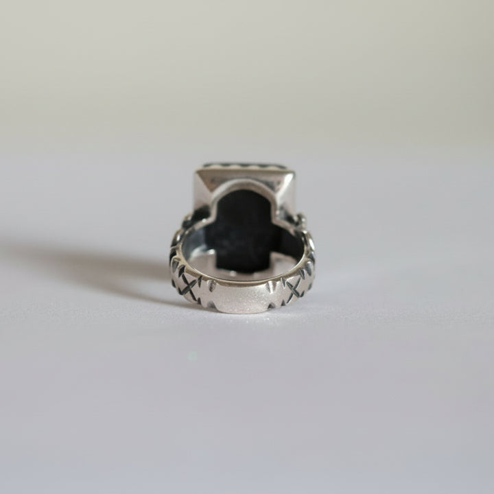 Iʿtisam Al-Jalal Hadeed Cheeni Sterling Silver Ring