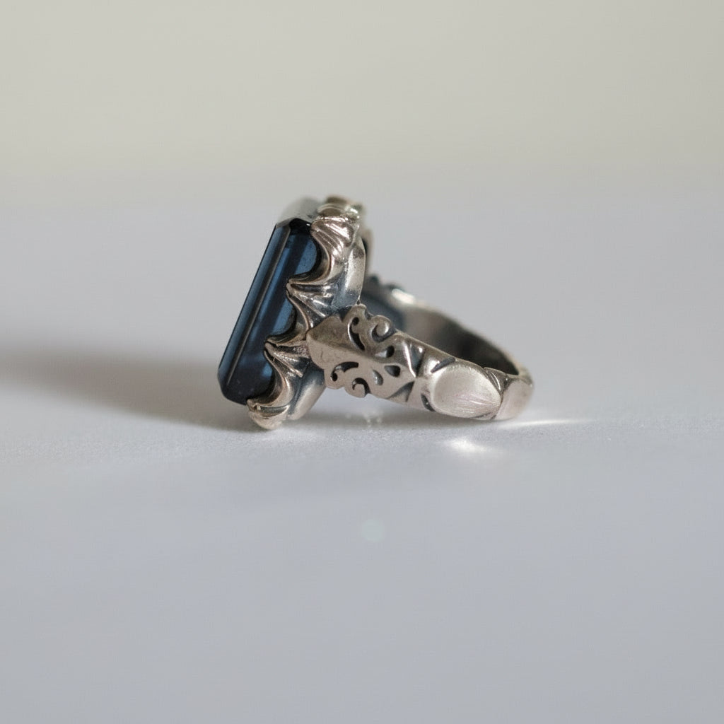 Rusukh Al-Jalal Hadeed Cheeni Sterling Silver Ring