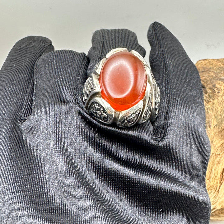 Enchanting Red Yemeni Agate (عقيق) (Aqeeq) Ring: Timeless Elegance and Spiritual Energy | Size 11