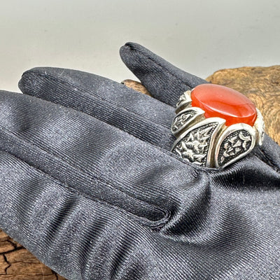 Enchanting Red Yemeni Agate (عقيق) (Aqeeq) Ring: Timeless Elegance and Spiritual Energy | Size 11