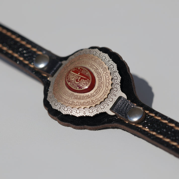 Taj al-Hasanayn Yemeni Aqeeq Engraved Bracelet