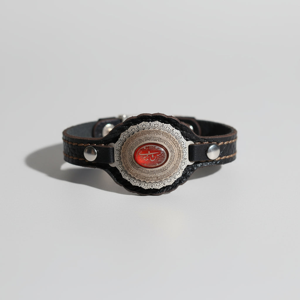 Taj al-Hasanayn Yemeni Aqeeq Engraved Bracelet