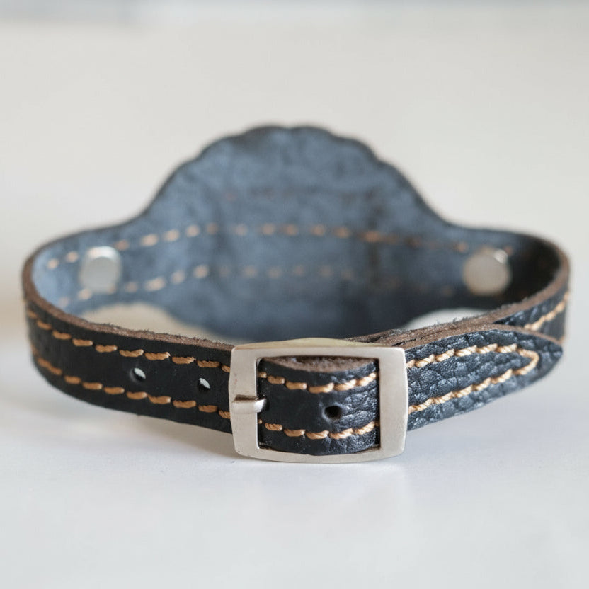 Taj al-Hasanayn Yemeni Aqeeq Engraved Bracelet