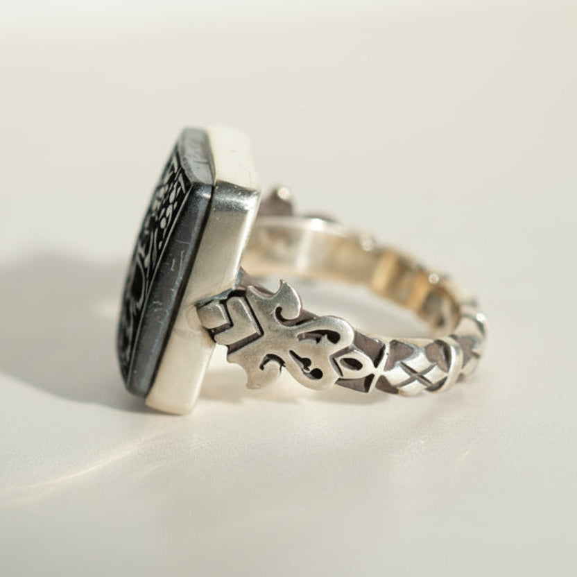 Satr Al-Qawl Hadeed Cheeni Sterling Silver Ring