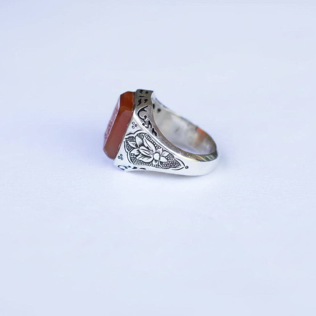 Mithl Al Noor Yemeni Aqeeq Sterling Silver Ring