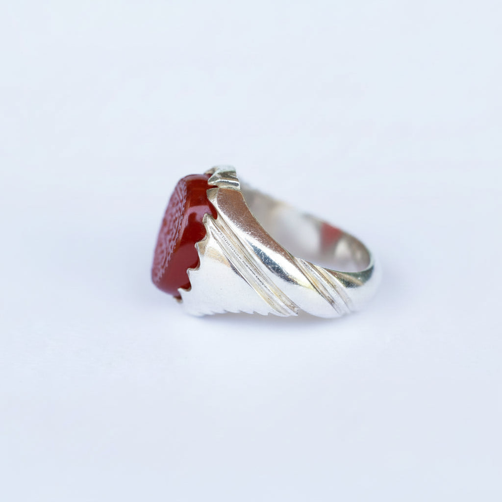Dar Al Istianah Yemeni Aqeeq Sterling Silver Ring