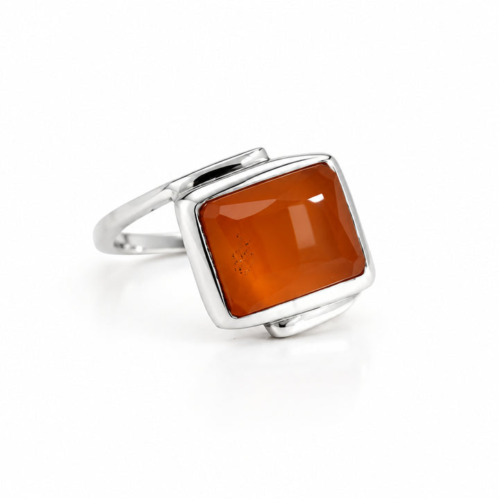 Madar Yemeni Aqeeq Sterling Silver Ring