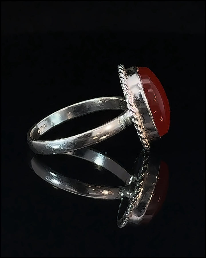 Yemeni Aqeeq Minimalist Style Sterling Silver Ring | Elegant Essential for Every Woman