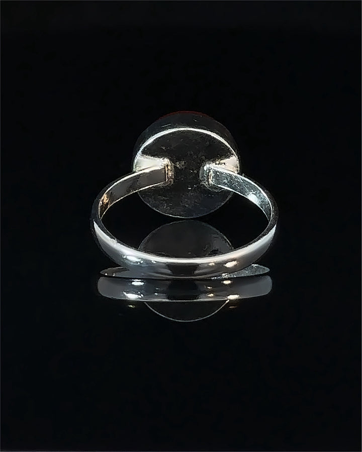 Yemeni Aqeeq Round Minimalist Style Sterling Silver Ring
