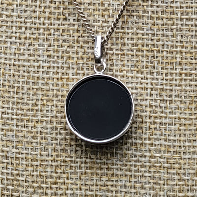 Red & Black Aqeeq Stone Pendant Engraved Wa In Yakad - AlAliGems