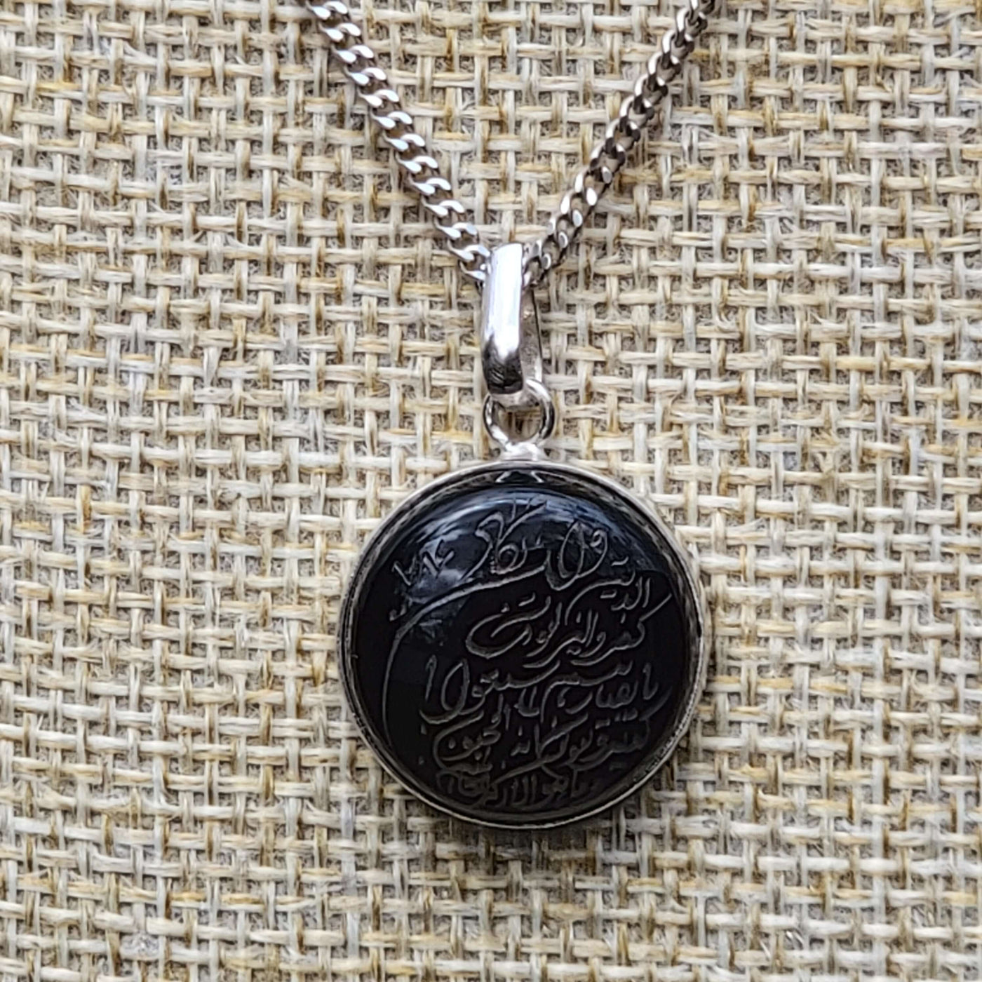 Red & Black Aqeeq Stone Pendant Engraved Wa In Yakad - AlAliGems