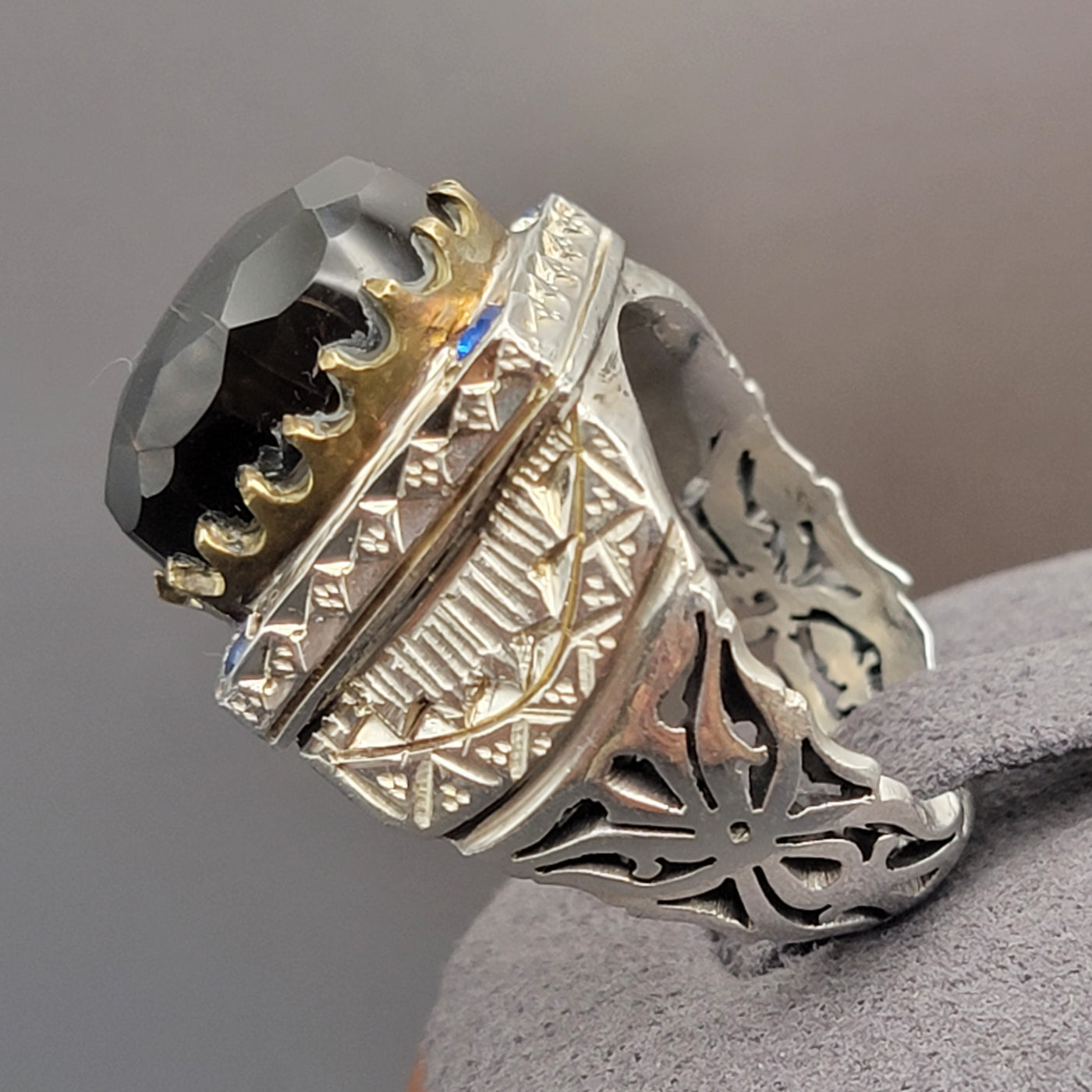 YEMENI BLACK WITH SAPPHIRE AQEEQ STERLING SILVER RING FOR MEN | US RING SIZE 9.5 - AlAliGems