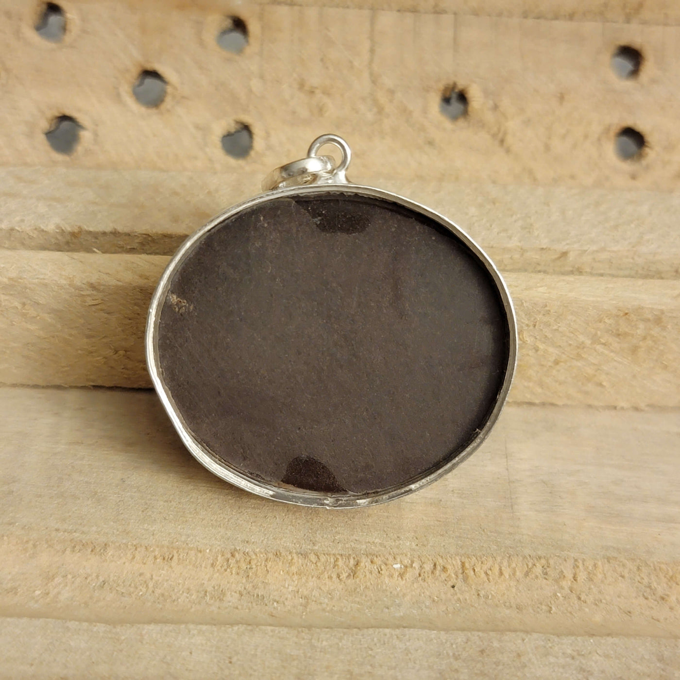 HADEED CHEENI/HEMATITE PENDANT - Al Ali Gems
