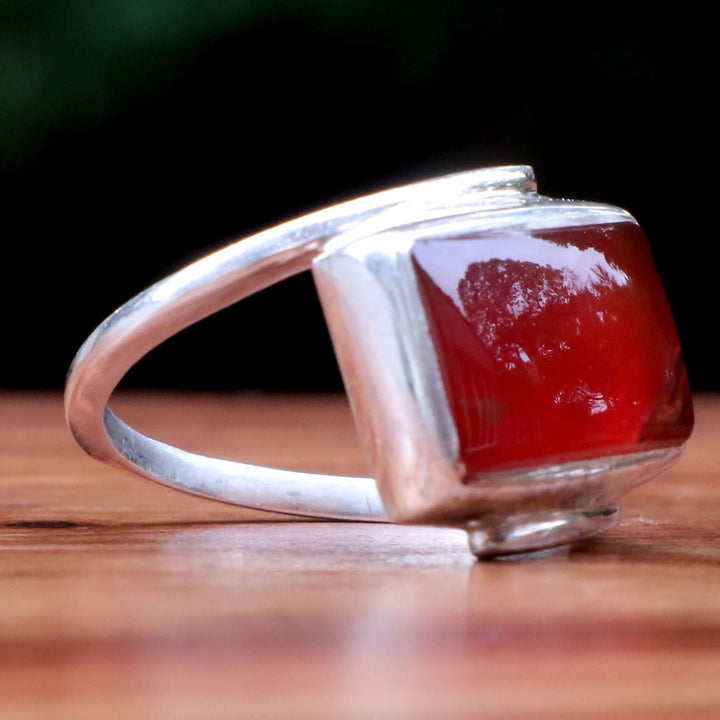 Diamond Cut Dark Red Yemeni Aqeeq Ring For Ladies | Handmade Silver Red Akik Stone Ring For Women | US Size 7.5 - AlAliGems