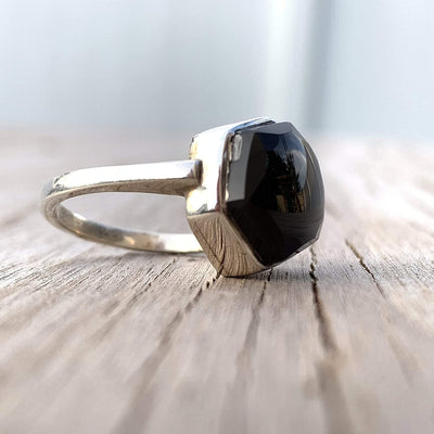 Black Aqeeq Aqeeq Stone Ring For Women | Hirz Jawad | Yemeni Aqeeq Ring | AlAliGems Size 6 - Al Ali Gems