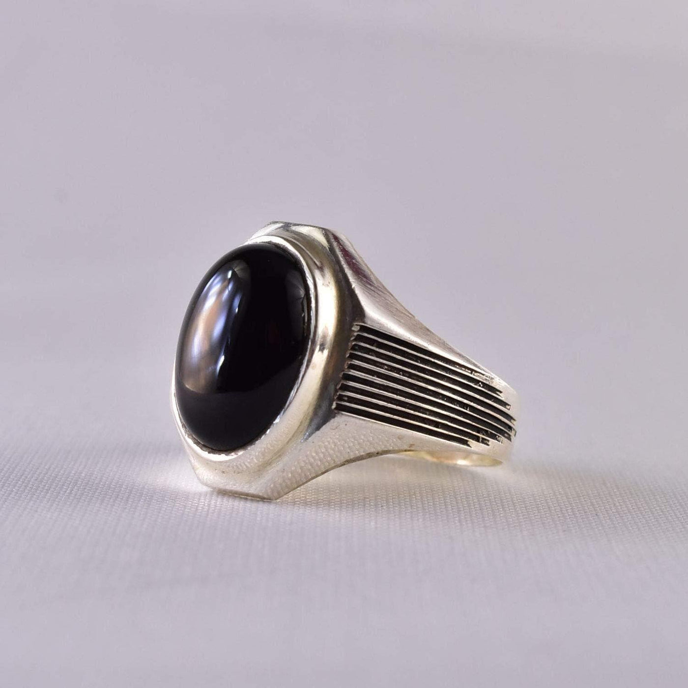 Black Aqeeq onyx aqeeq stone ring for men and women | Hirz Jawad | Yemeni Aqeeq Ring Size 10 - Al Ali Gems