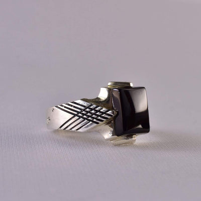 Black Aqeeq onyx aqeeq stone ring for men and women | Yemeni Aqeeq Ring Size 10 - Al Ali Gems