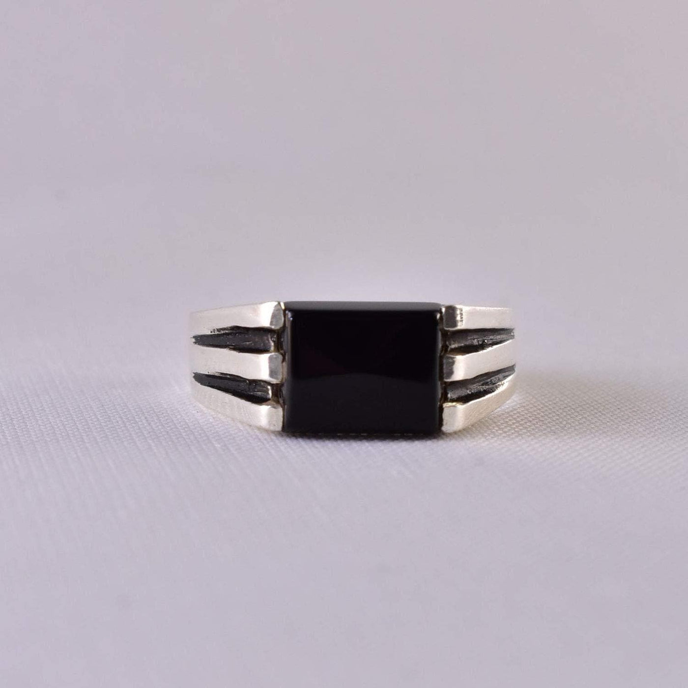 Black Aqeeq onyx aqeeq stone ring for men and women | Yemeni Aqeeq Ring Size 10 - Al Ali Gems