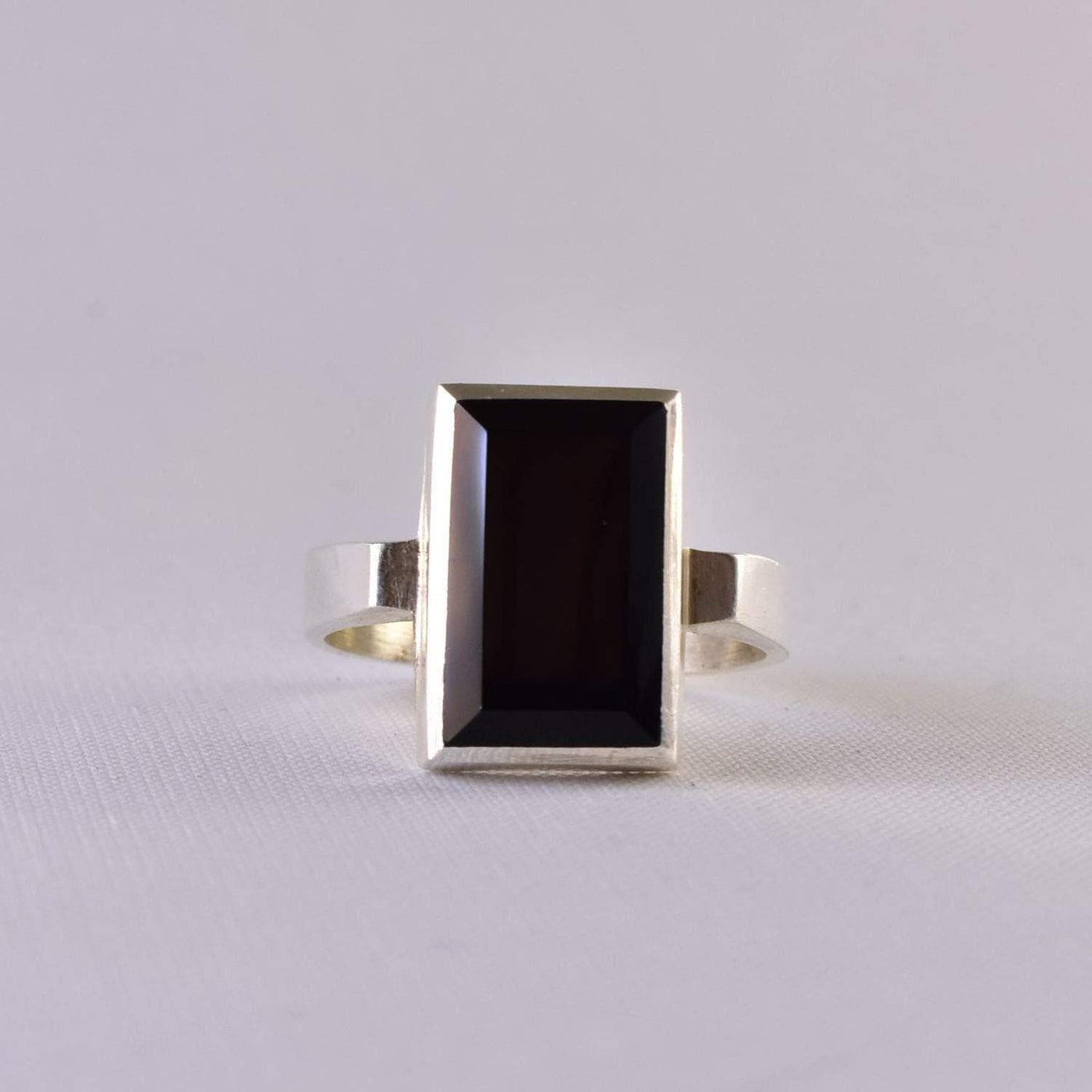 Black Aqeeq onyx aqeeq stone ring for women | Yemeni Aqeeq Ring Size 11 - Al Ali Gems
