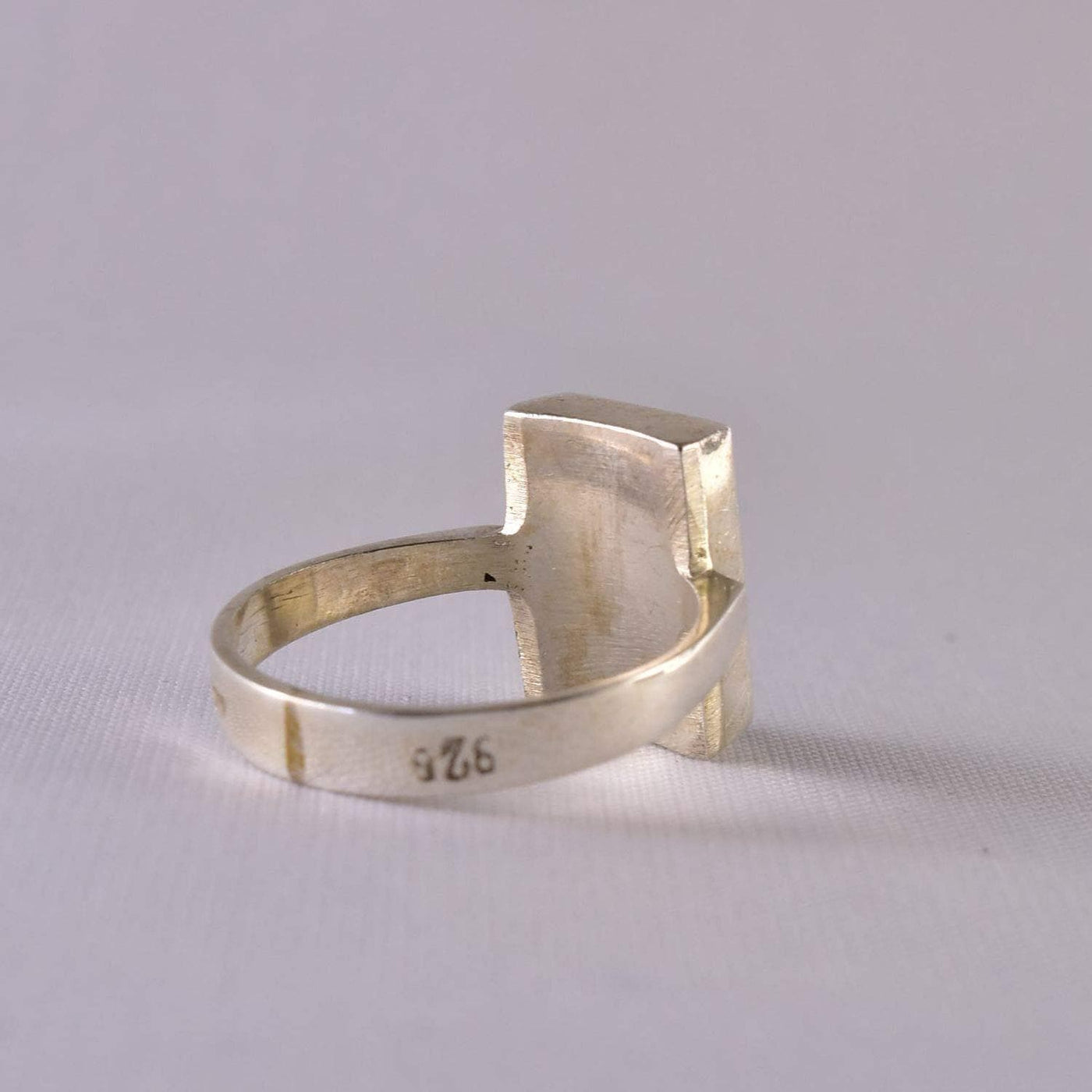 Black Aqeeq onyx aqeeq stone ring for women | Hirz Jawad | Yemeni Aqeeq Ring Size 9 - Al Ali Gems