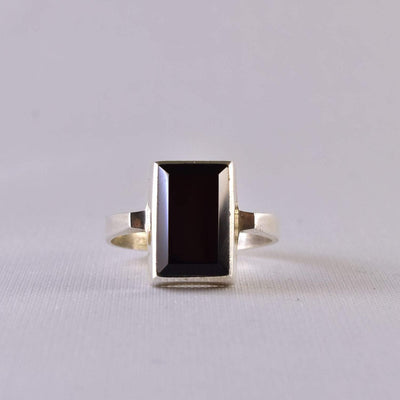 Black Aqeeq onyx aqeeq stone ring for women | Hirz Jawad | Yemeni Aqeeq Ring Size 9 - Al Ali Gems