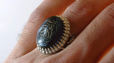 Engraved black jazaa onyx aqeeq stone ring for men | AlAliGems | Genuine Yemeni Aqeeq Ring Size 10 - Al Ali Gems