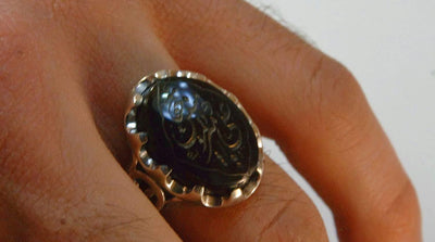 Engraved black jazaa onyx aqeeq stone ring for men | AlAliGems | Genuine Yemeni Aqeeq Ring Size 10 - Al Ali Gems