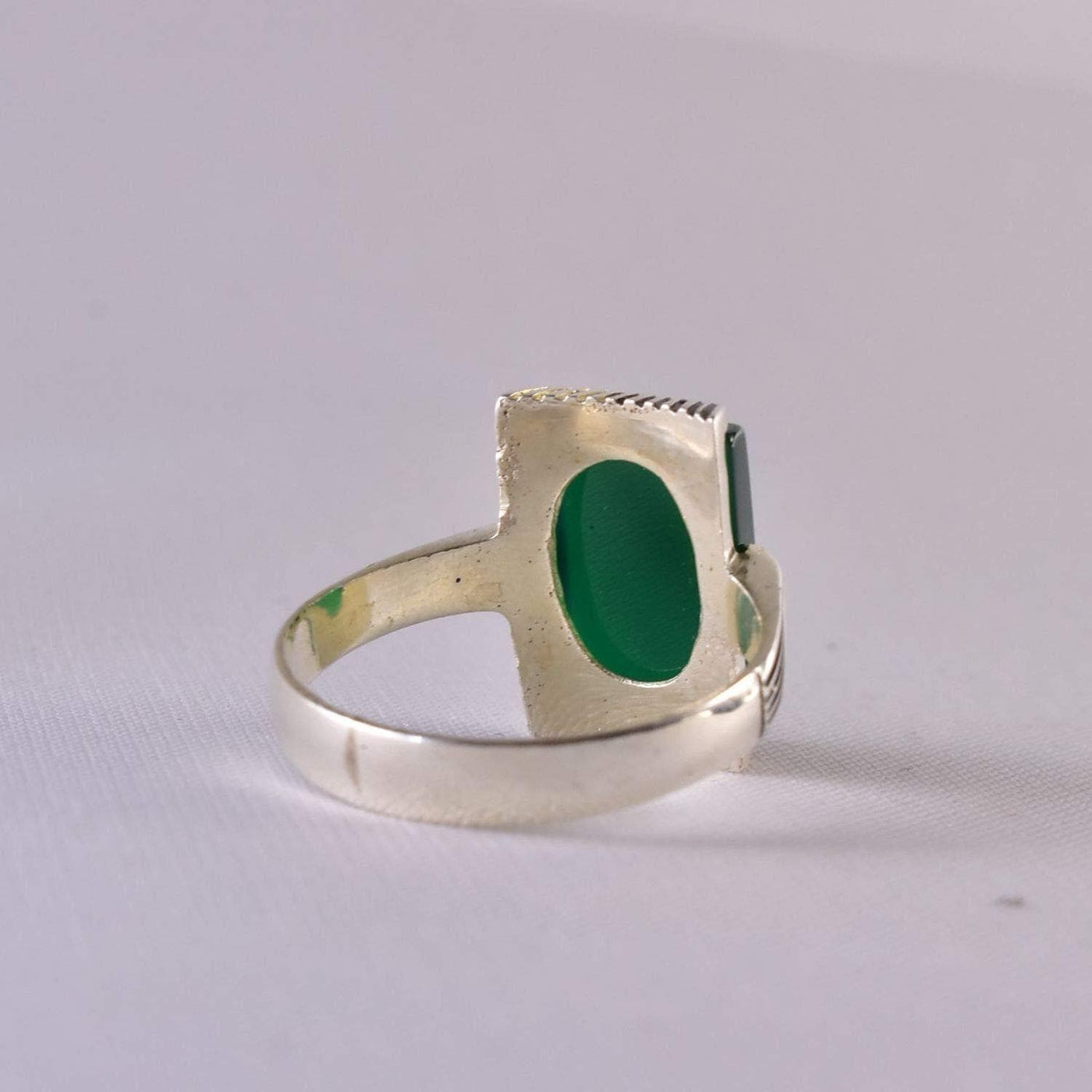 Green Aqeeq stone ring for men and women | AlAliGems | Yemeni Aqeeq Ring Size 11 - Al Ali Gems
