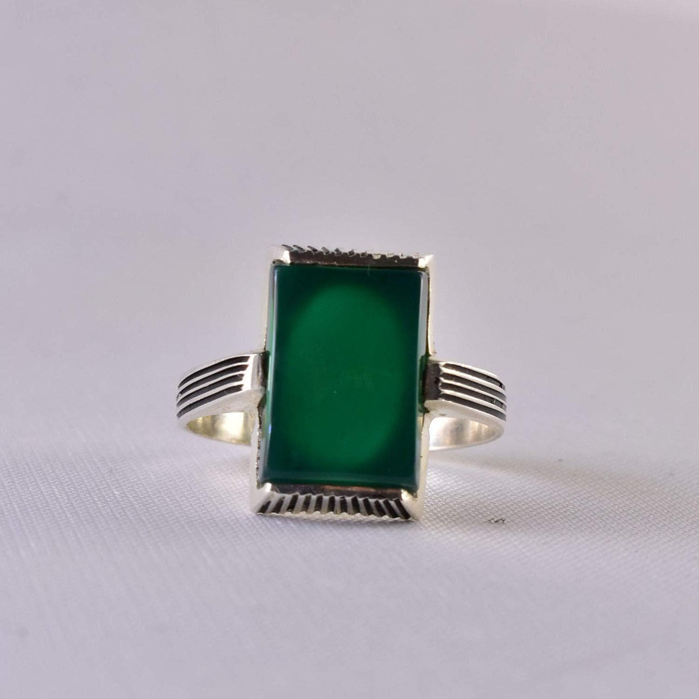 Green Aqeeq stone ring for men and women | AlAliGems | Yemeni Aqeeq Ring Size 11 - Al Ali Gems