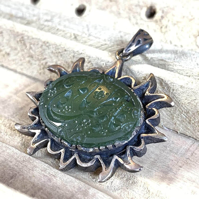 Green Yasham Stone | Green yeshem stone Pendant | AlAliGems | Green Yemeni Yesham Stone | Yemeni Aqeeq Yasham - Al Ali Gems