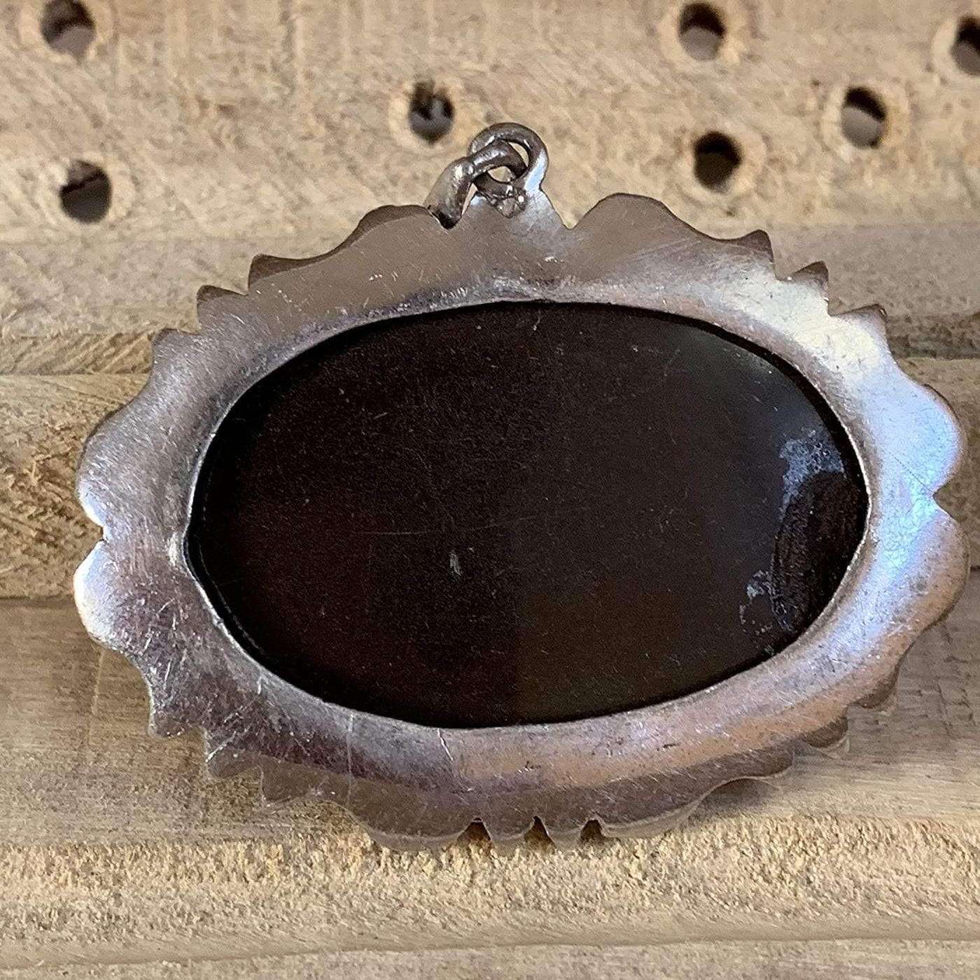 HADEED CHEENI/HEMATITE PENDANT - Al Ali Gems