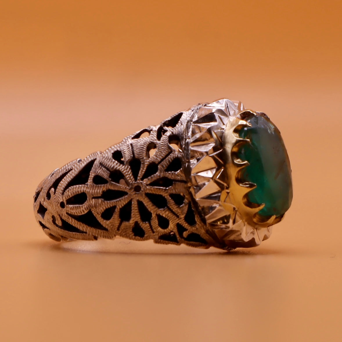 Handmade Persian Sterling Silver Ring with Emerald Stone - Al Ali Gems
