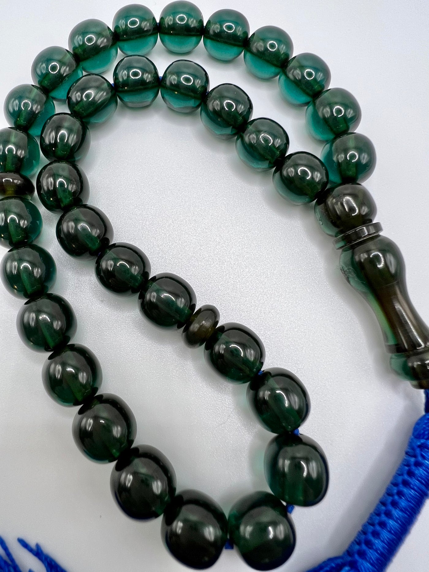 Round Green Sandalos Bakelite Tasbih سندلس بكلايت اخضر⁩⁩ - AlAliGems