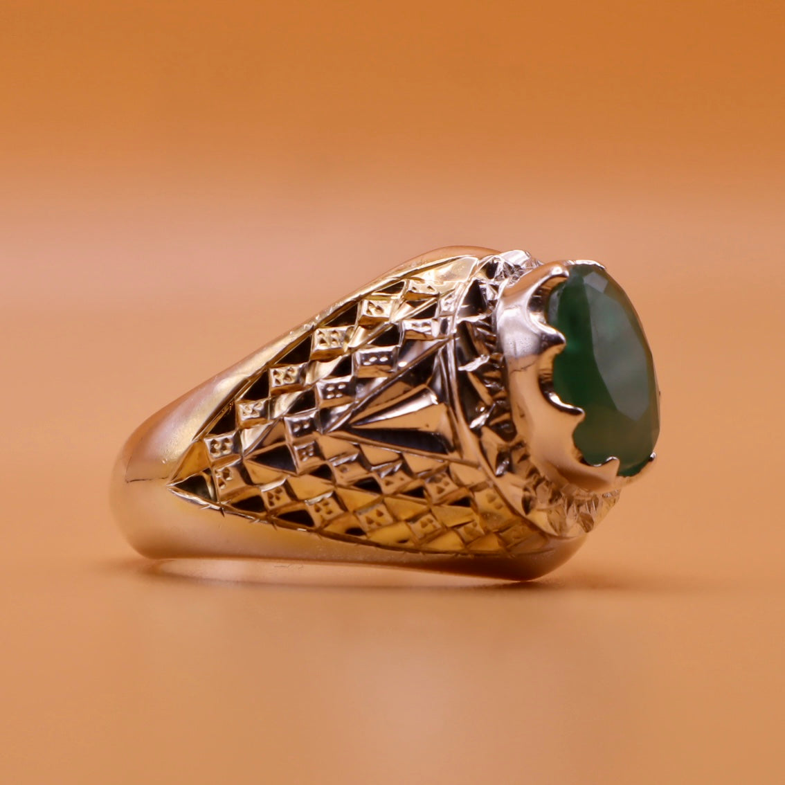 Handmade Persian Sterling Silver Ring with Emerald Gemstone - Al Ali Gems