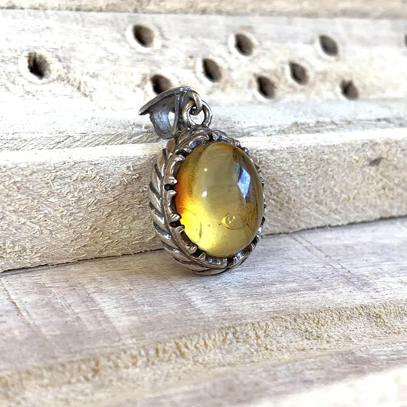 NATURAL BALTIC AMBER STERLING SILVER PENDANT | کهربا كهرمان | KAHRAMAN | KAHROBÂ | کهربا - Al Ali Gems