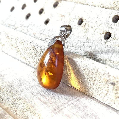 NATURAL BALTIC AMBER STERLING SILVER PENDANT | کهربا كهرمان | KAHRAMAN | KAHROBÂ | کهربا - Al Ali Gems