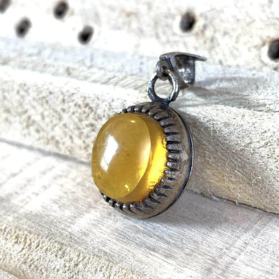 NATURAL BALTIC AMBER STERLING SILVER PENDANT | کهربا كهرمان | KAHRAMAN | KAHROBÂ | کهربا - Al Ali Gems