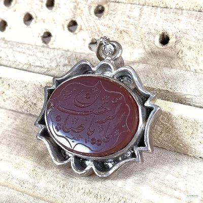 Red Akik Pendant for men and women | Islam | Red Yemeni Aqeeq Stone Pendant | Engraved Agate For Women | AlAliGems - Al Ali Gems