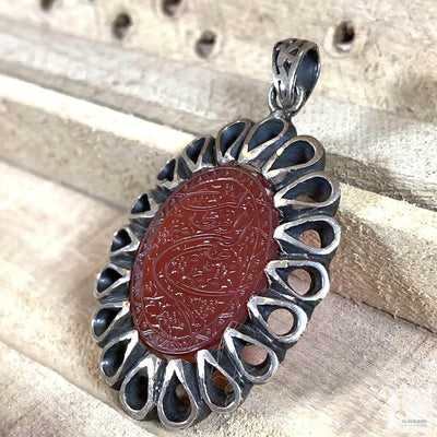 Red Akik Pendant for men and women | Islam | Red Yemeni Aqeeq Stone Pendant | Engraved Agate For Women | AlAliGems - Al Ali Gems