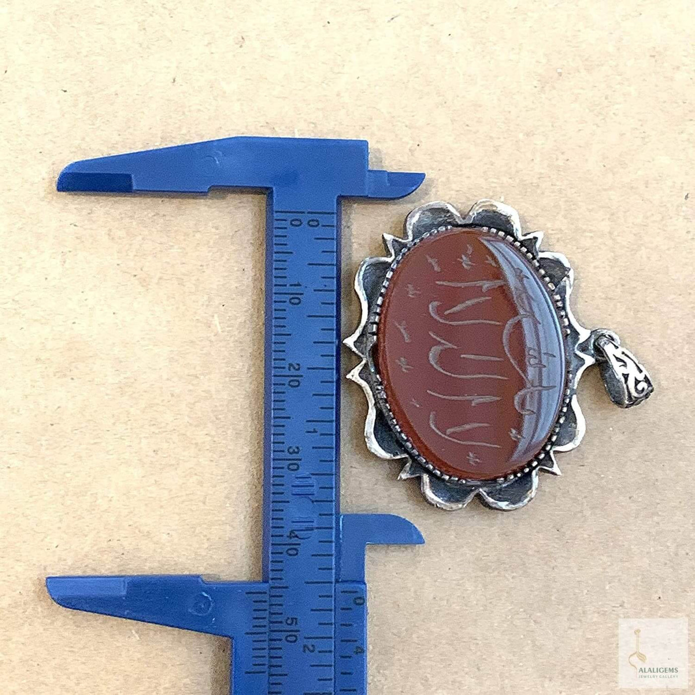 Red Akik Pendant for men and women | Islam | Red Yemeni Aqeeq Stone Pendant | Engraved Agate For Women | AlAliGems - Al Ali Gems