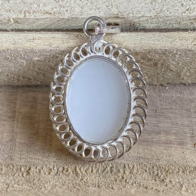 White Yemeni Aqeeq for women | White akik yemeni for ladies | Yemeni aqeeq stone Pendant | AlAliGems S925 - Al Ali Gems