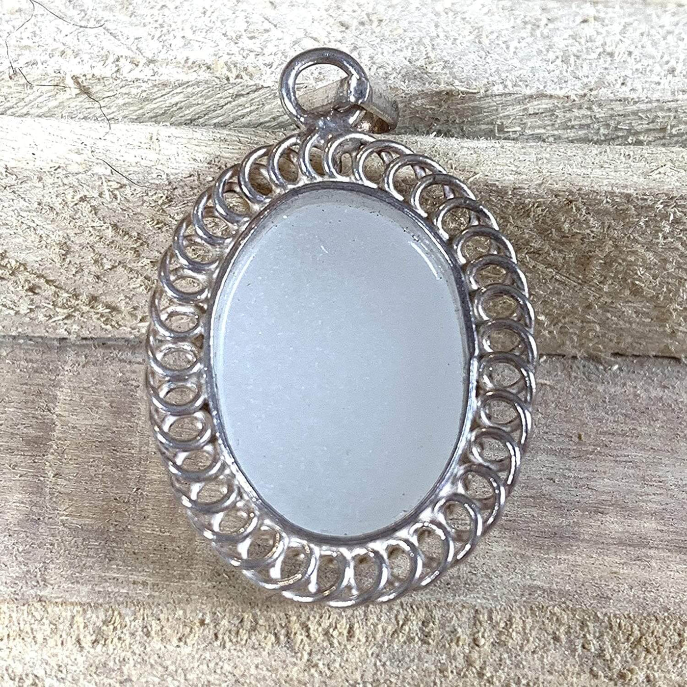 White Yemeni Aqeeq for women | White akik yemeni for ladies | Yemeni aqeeq stone Pendant | AlAliGems S925 - Al Ali Gems
