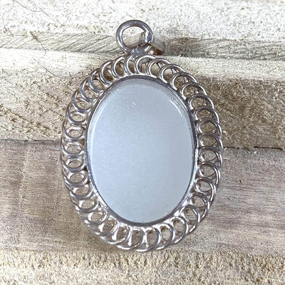 White Yemeni Aqeeq for women | White akik yemeni for ladies | Yemeni aqeeq stone Pendant | AlAliGems S925 - Al Ali Gems
