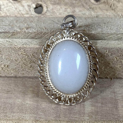 White Yemeni Aqeeq for women | White akik yemeni for ladies | Yemeni aqeeq stone Pendant | AlAliGems S925 - Al Ali Gems